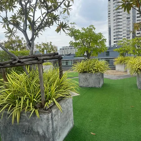Spacious Bedroom- 2 Mins From Train Station Bangkok Exterior photo