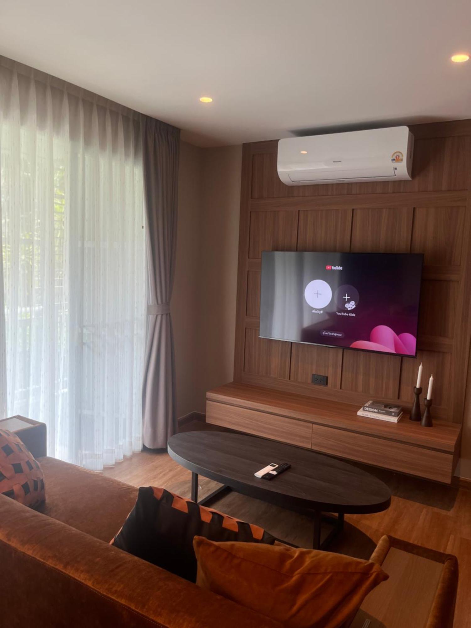 Appartement Spacious Bedroom- 2 Mins From Train Station *